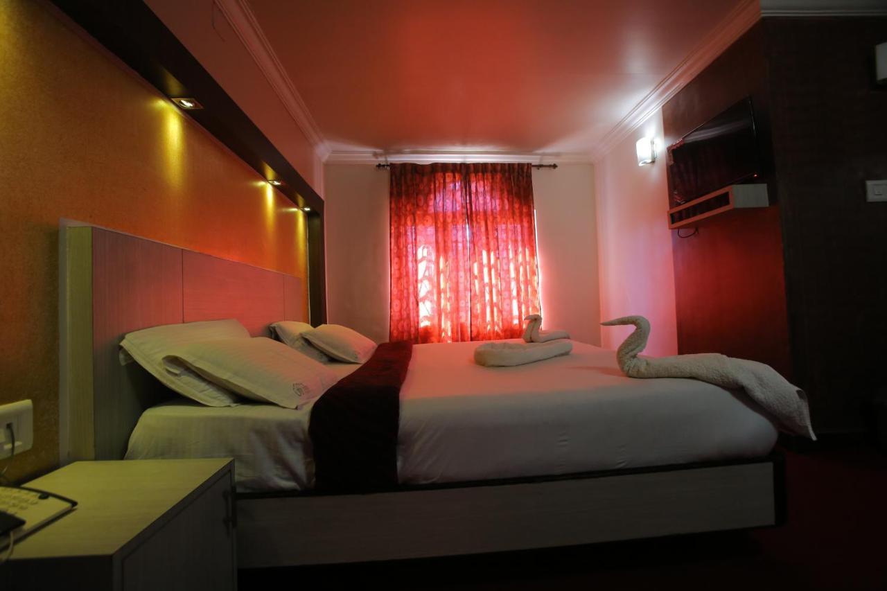 Hotel City Palace Ooty Esterno foto