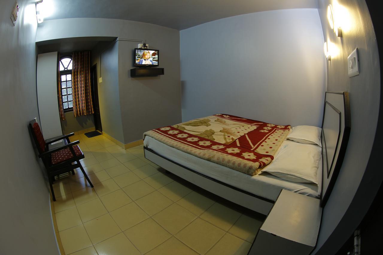 Hotel City Palace Ooty Esterno foto