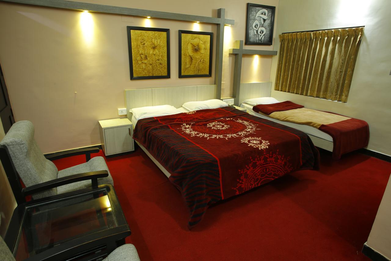 Hotel City Palace Ooty Esterno foto
