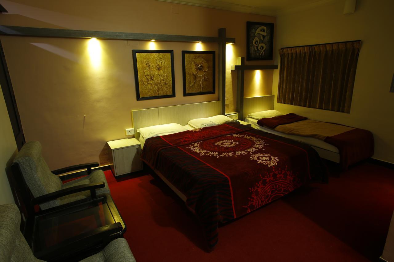 Hotel City Palace Ooty Esterno foto