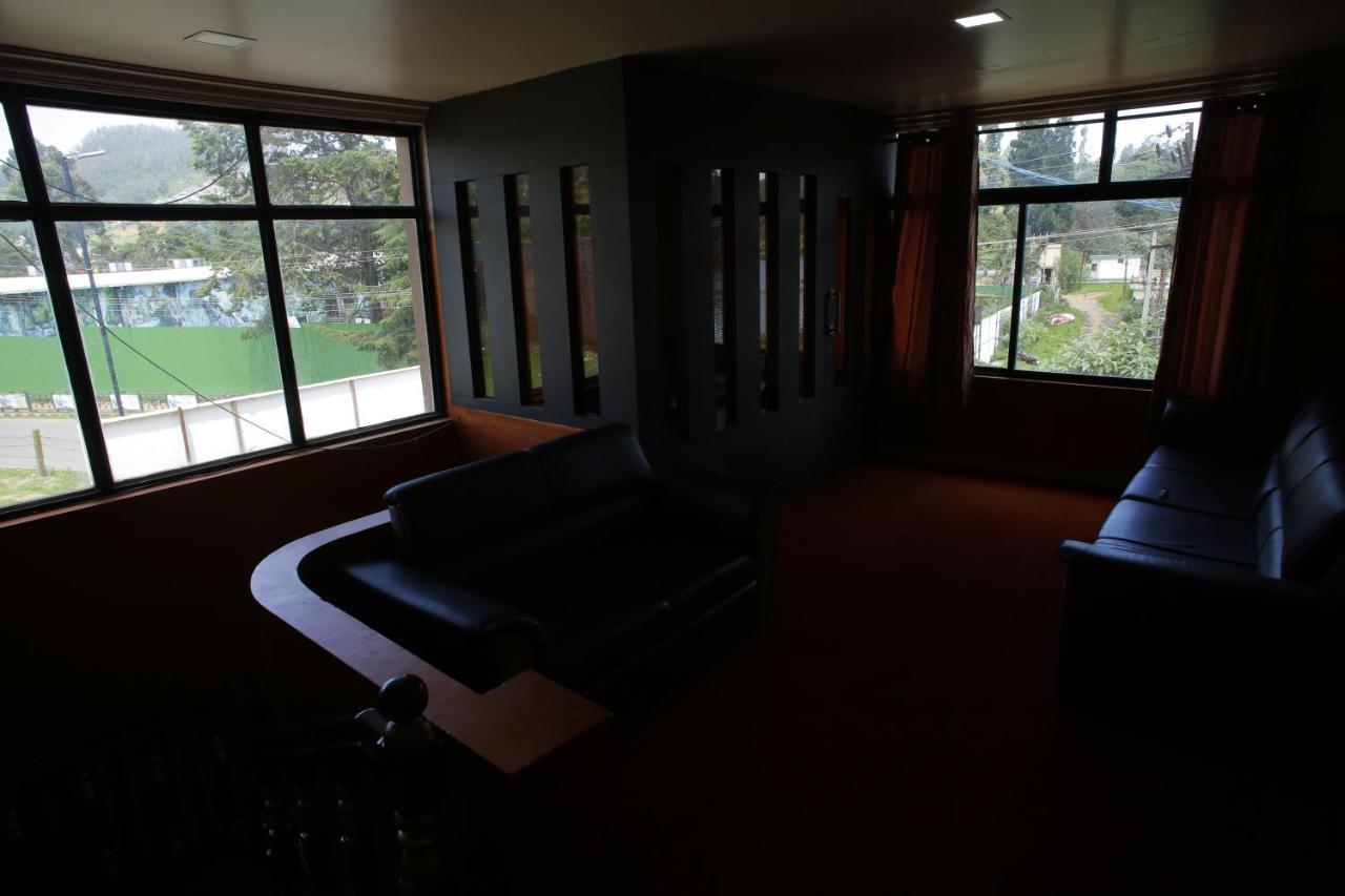 Hotel City Palace Ooty Esterno foto